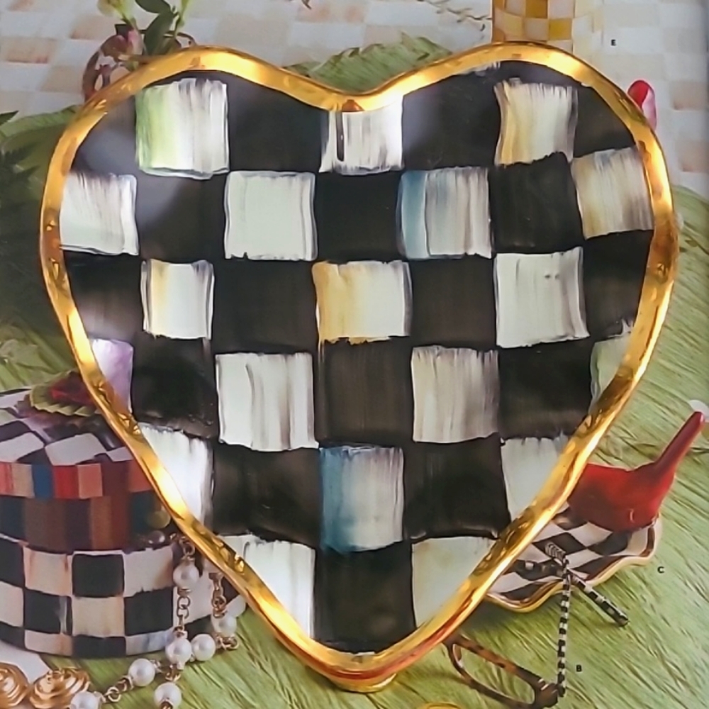 Handpainted Majolica Heart Trinket Dish, Excellent Condition